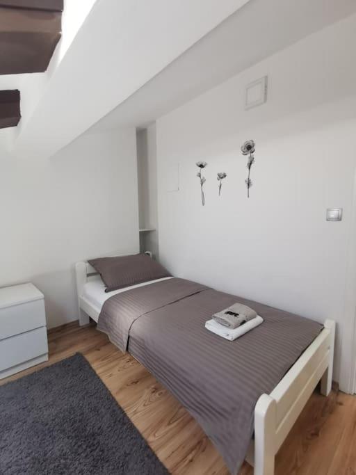 Loft Apartment Pula Ngoại thất bức ảnh